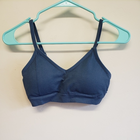 💜 2 Bralettes - Picture 1 of 5